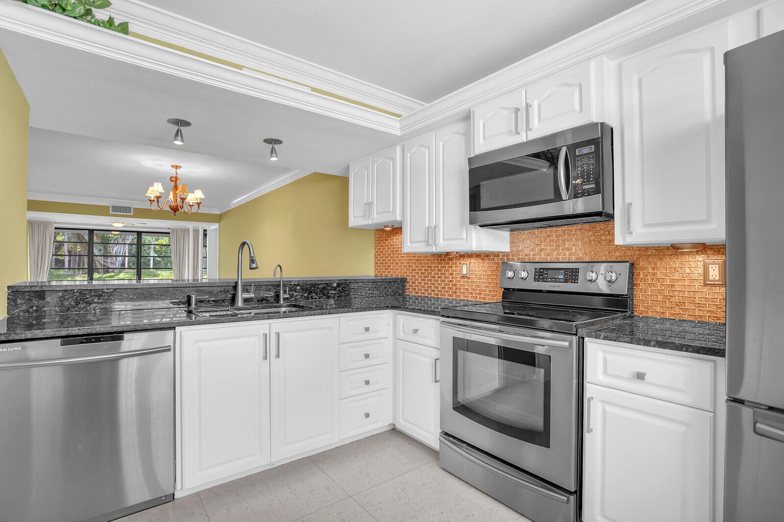 View photos, virtual tours, details... 6073 BALBOA Circle 105