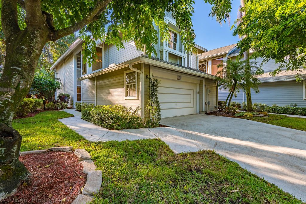 Photo of 5080 Point Alexis Dr, Boca Raton, FL 33486 (MLS # R11097437)