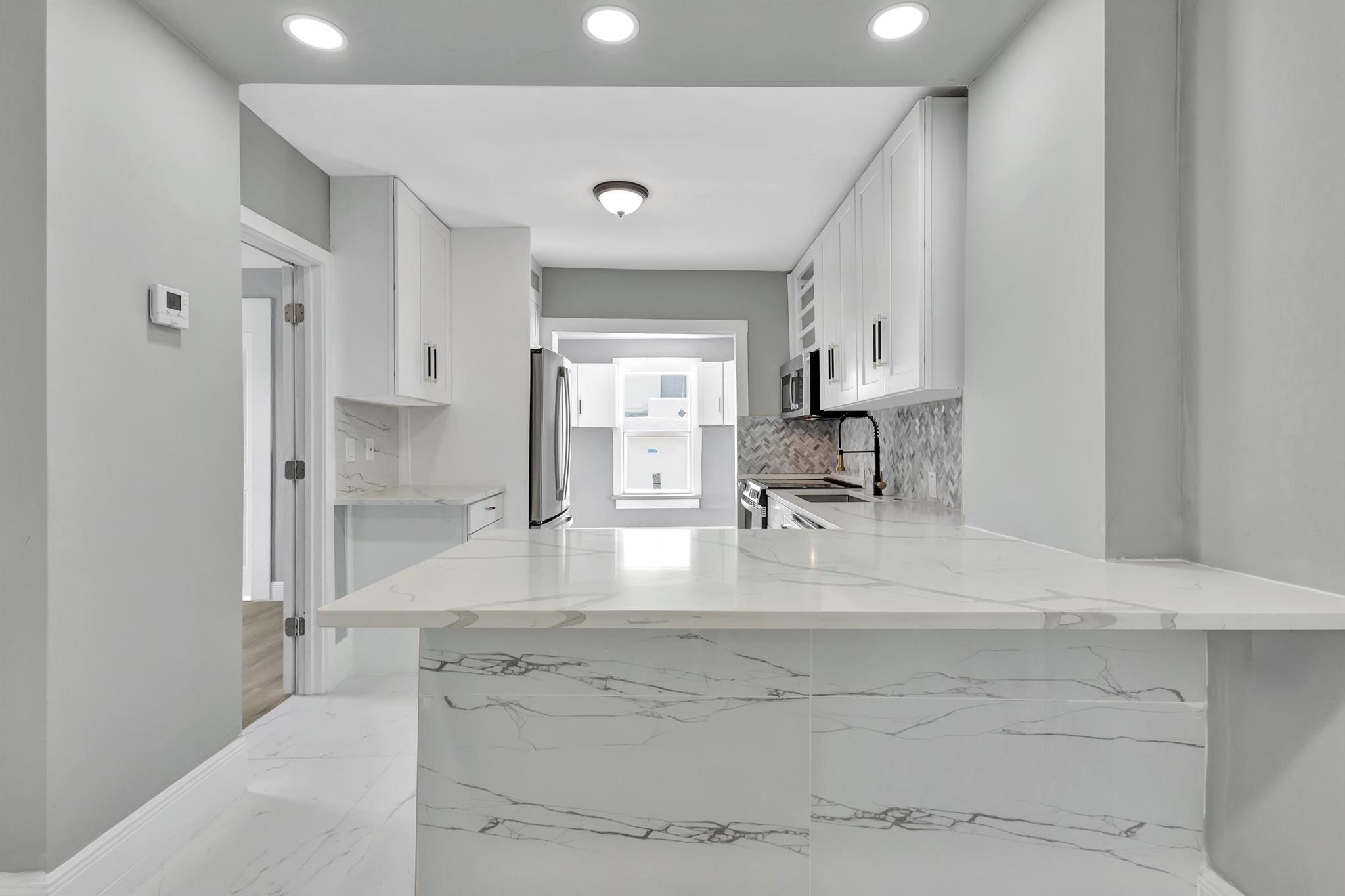 448 Roseland Drive
