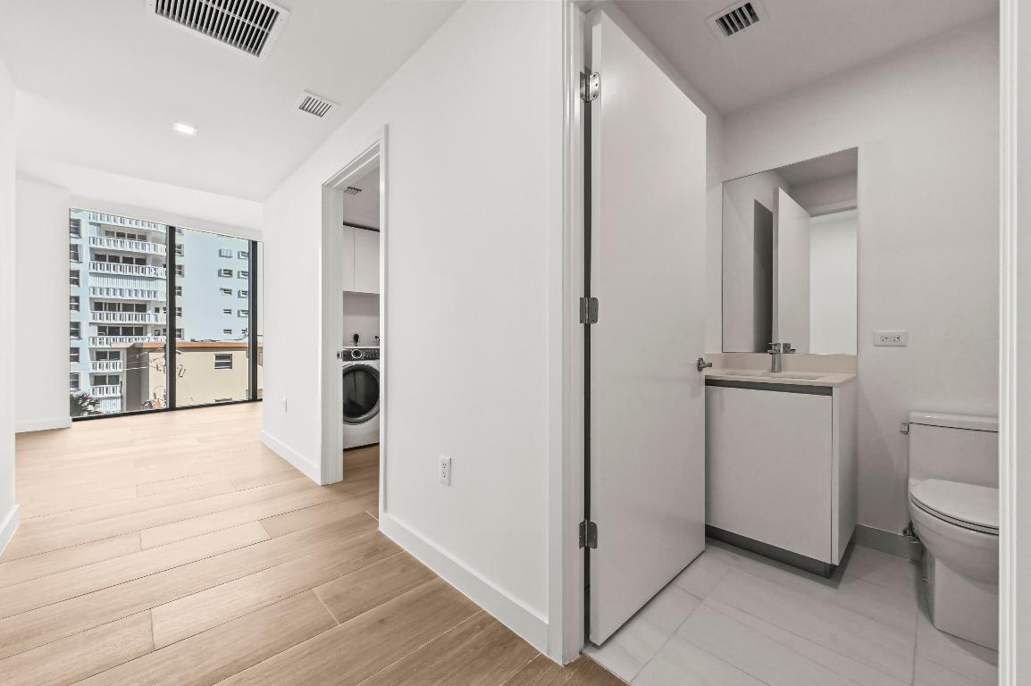 900 N Ocean Boulevard 406