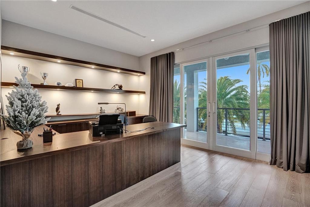 Lauderdale Shores Reamen - Residential