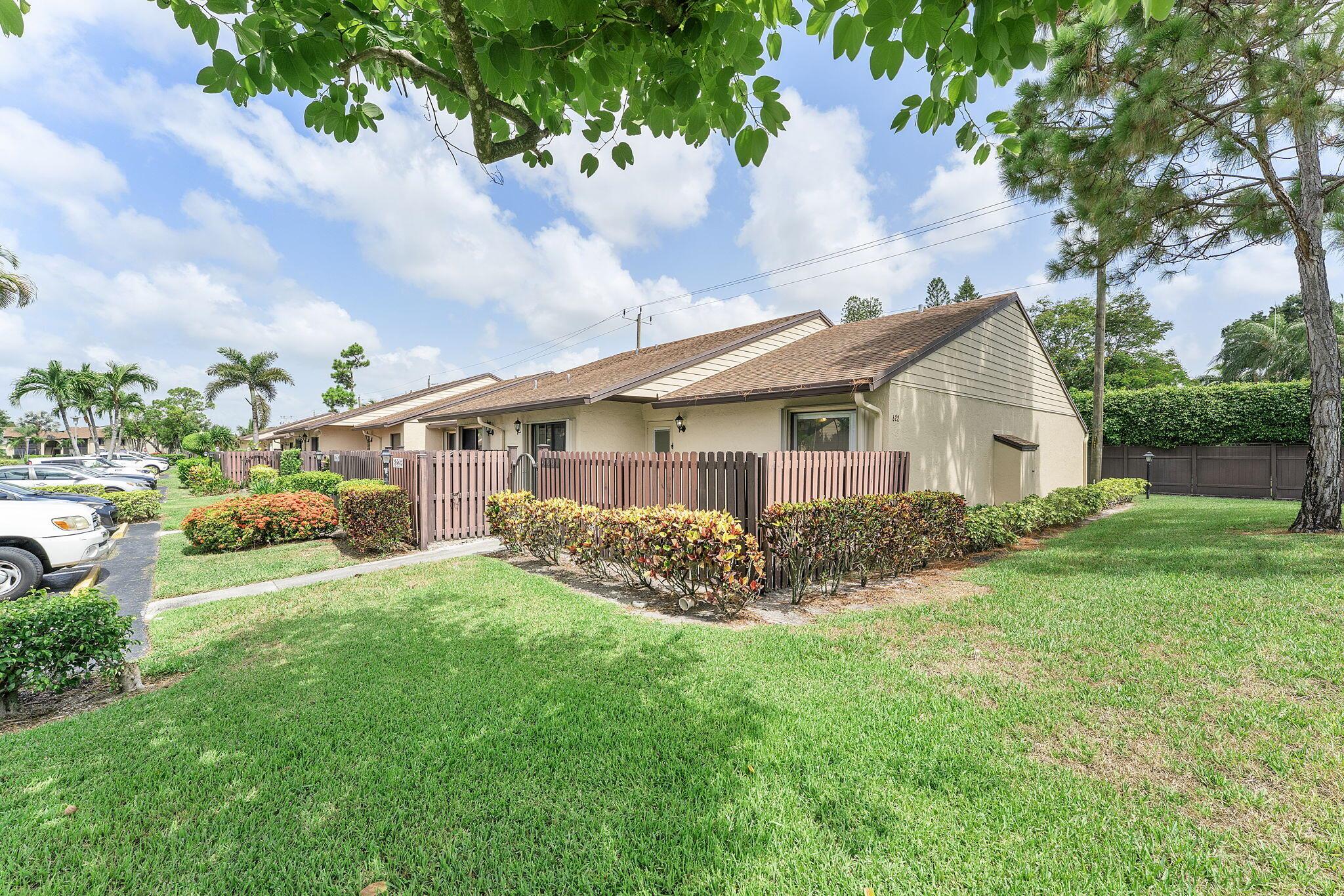 622 Sea Pine Way H