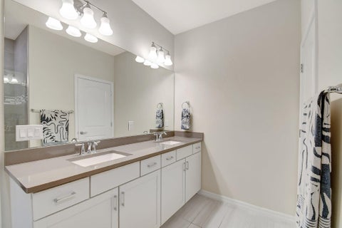 Tiny photo for 2138 S Appleton Cir Circle S, Oakland Park, FL 33309 (MLS # B26005611)