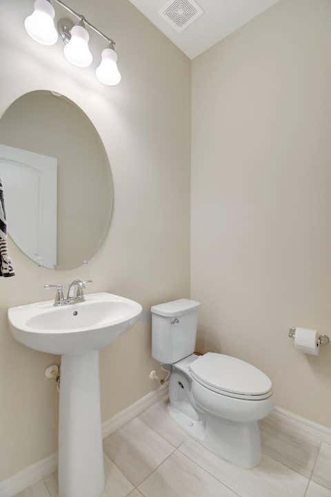 Tiny photo for 2138 S Appleton Cir Circle S, Oakland Park, FL 33309 (MLS # B26005611)