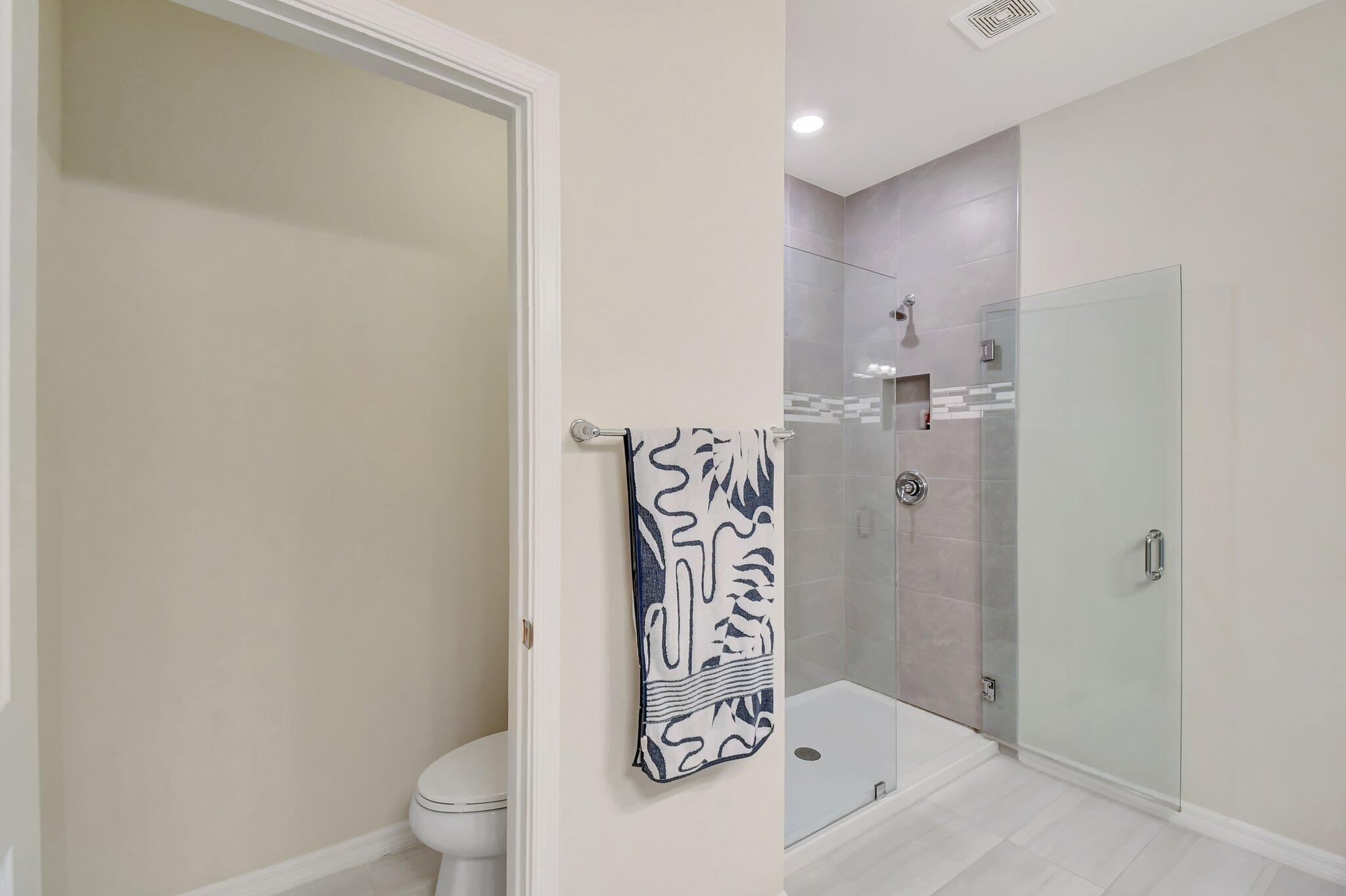 OAK TREE PROPERTY REDEVELOPMENT - Residential