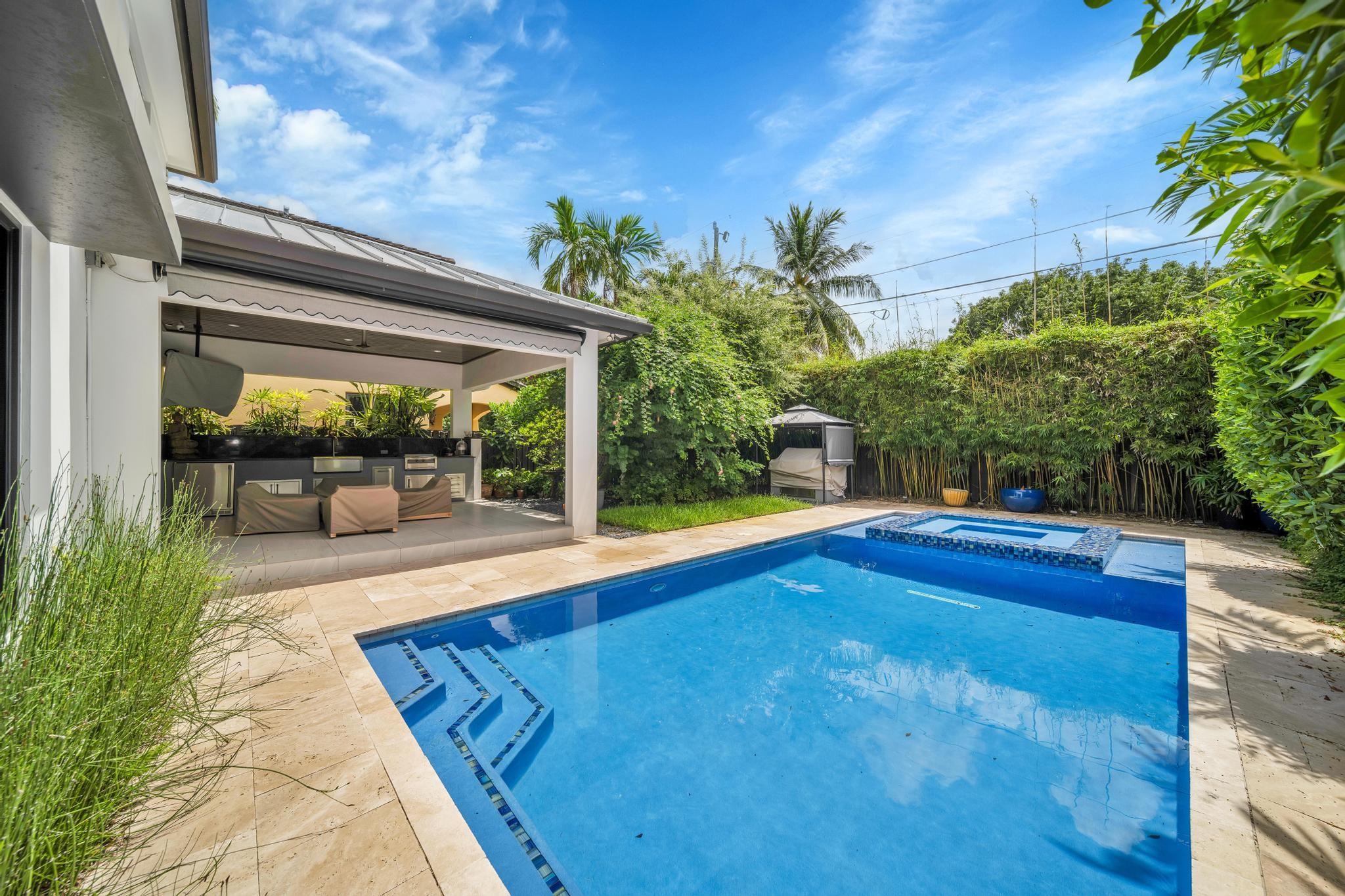 Rio Vista C J Hectors Res - Residential