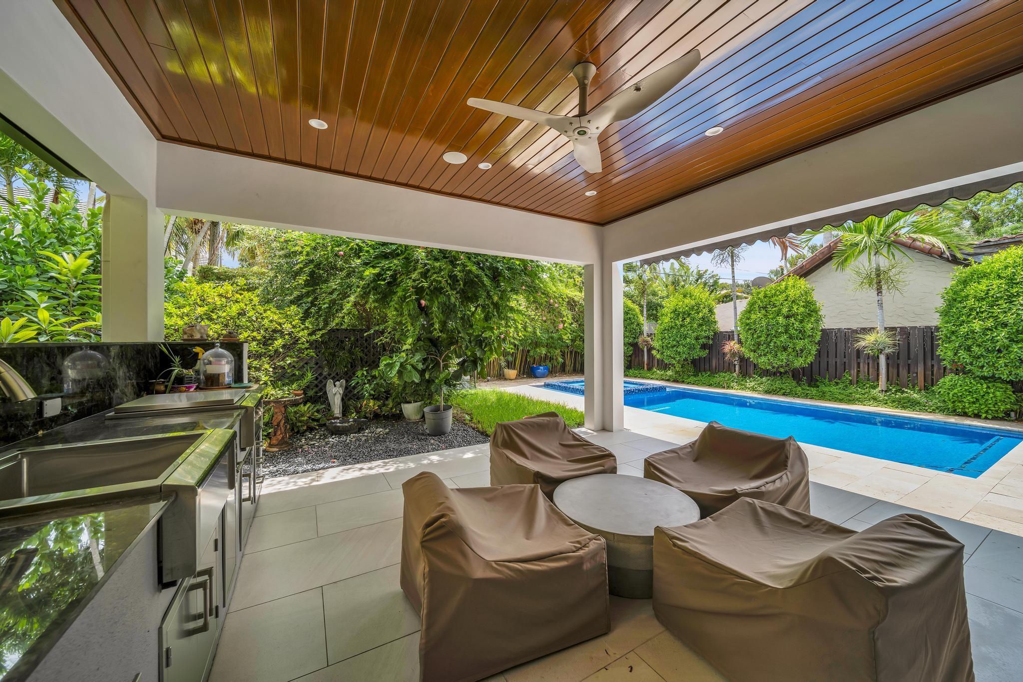 Rio Vista C J Hectors Res - Residential