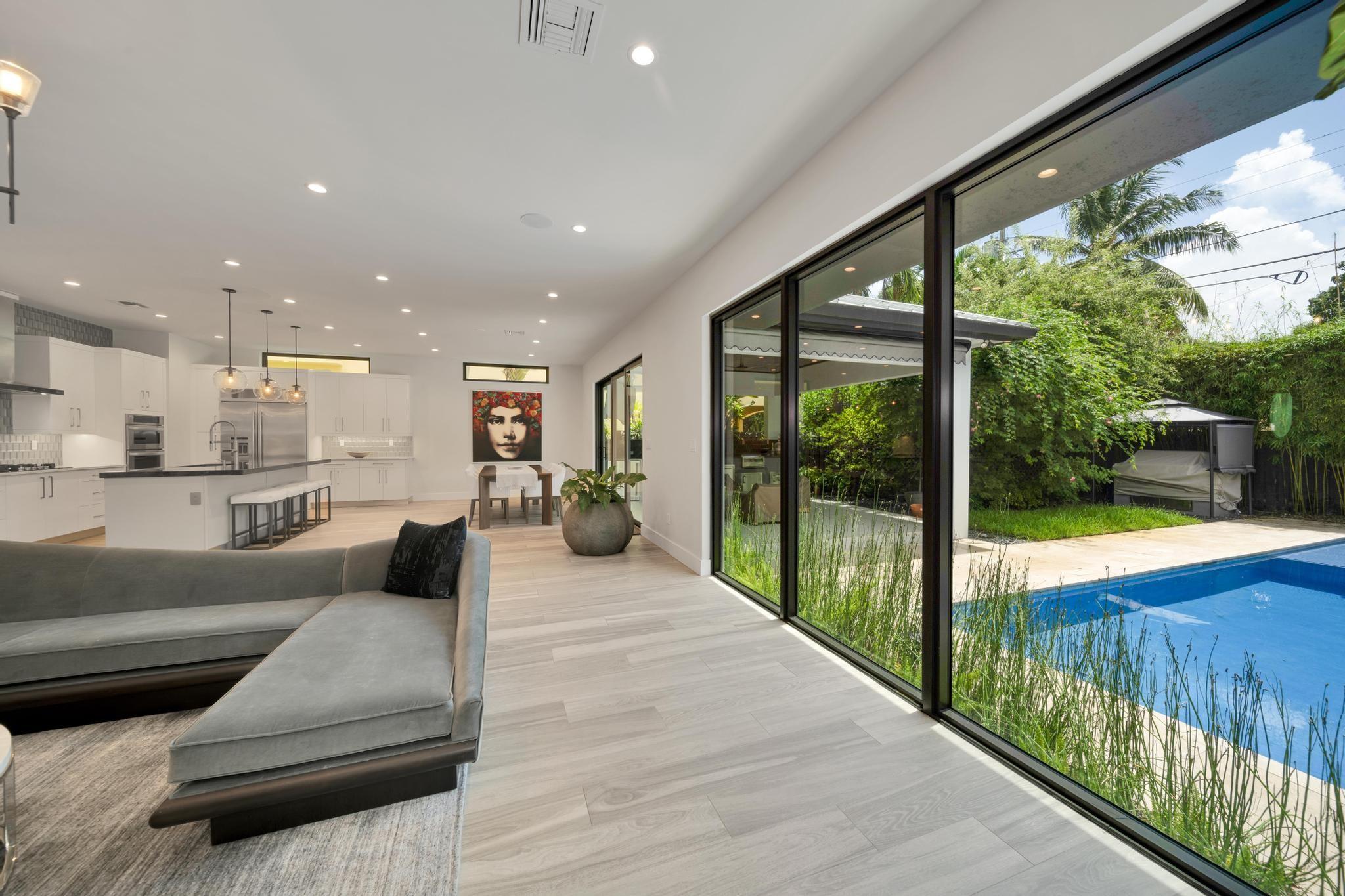 Rio Vista C J Hectors Res - Residential