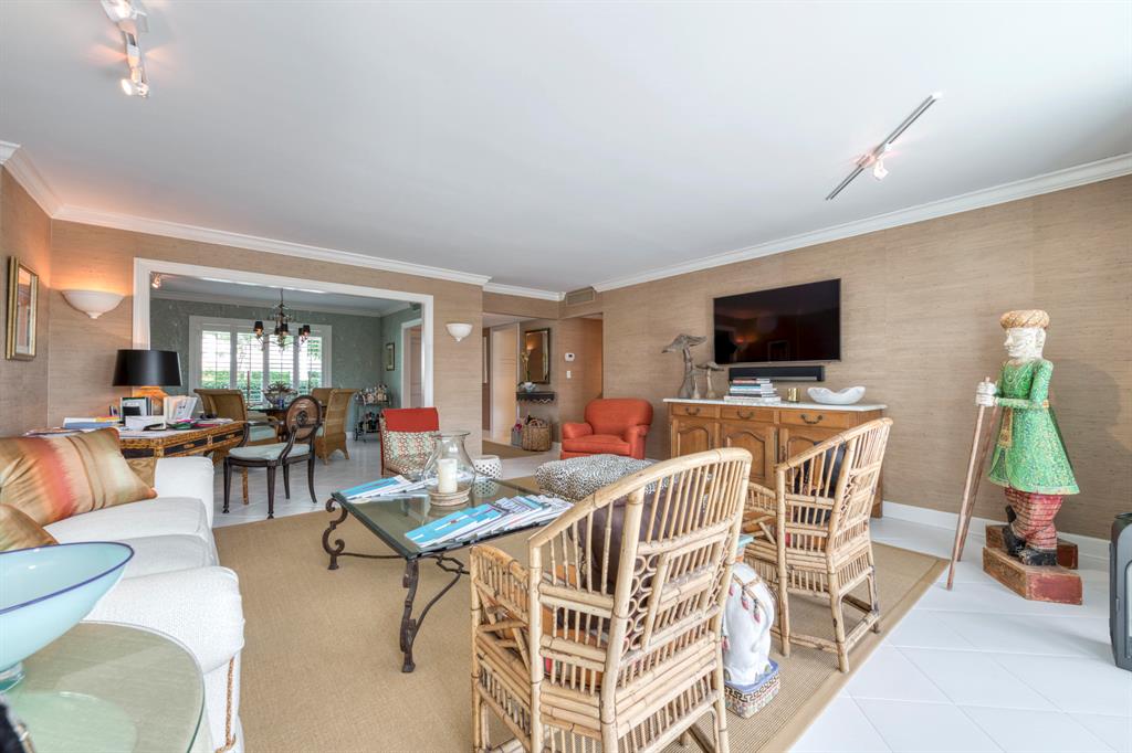 WINTHROP HOUSE CONDO - Residential