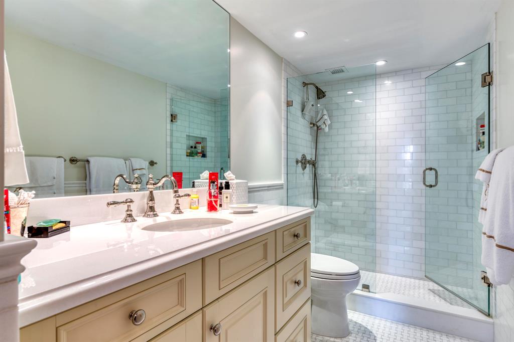 WINTHROP HOUSE CONDO - Residential