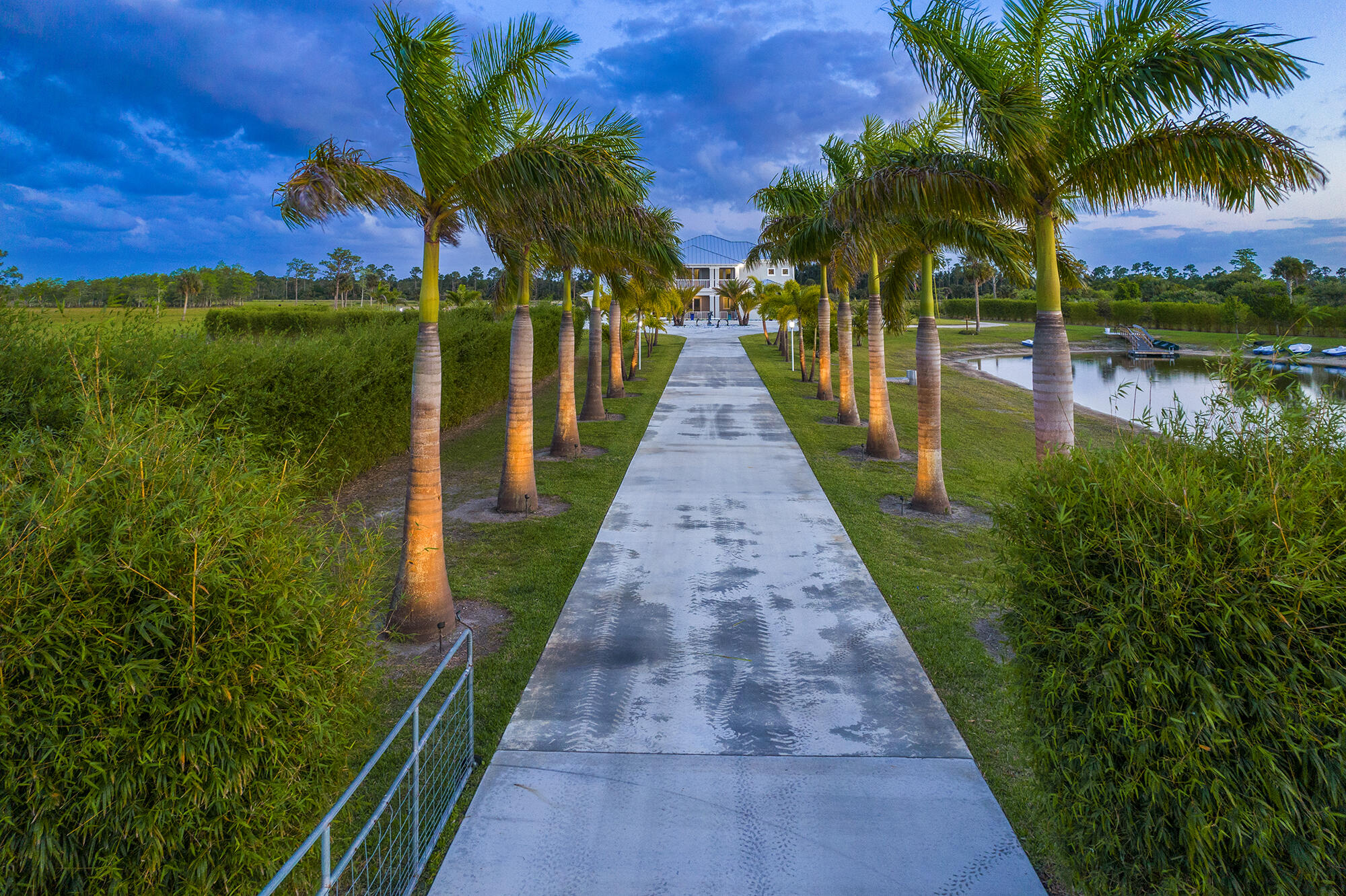 TRAILSIDE - Residential