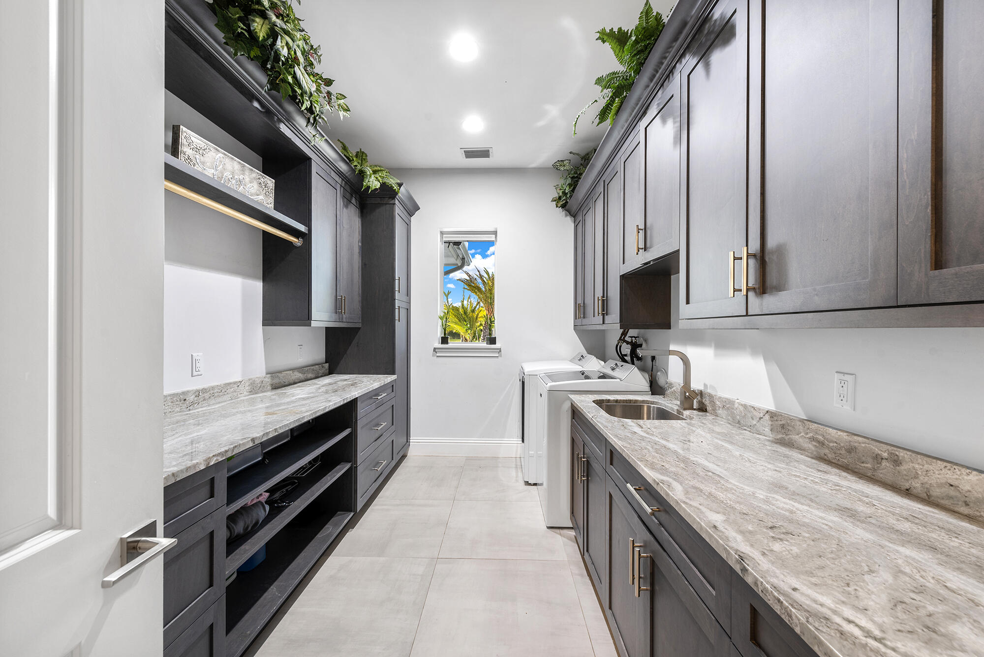 TRAILSIDE - Residential