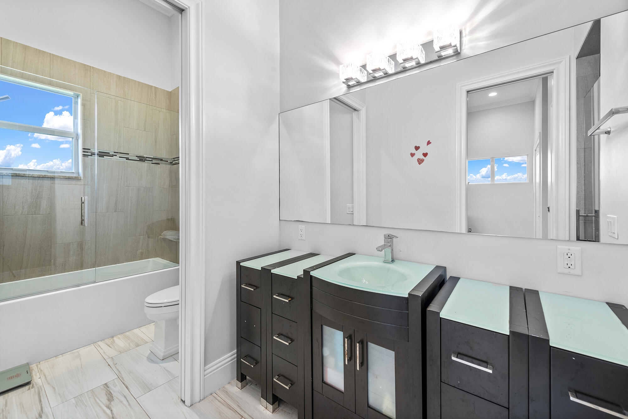 TRAILSIDE - Residential