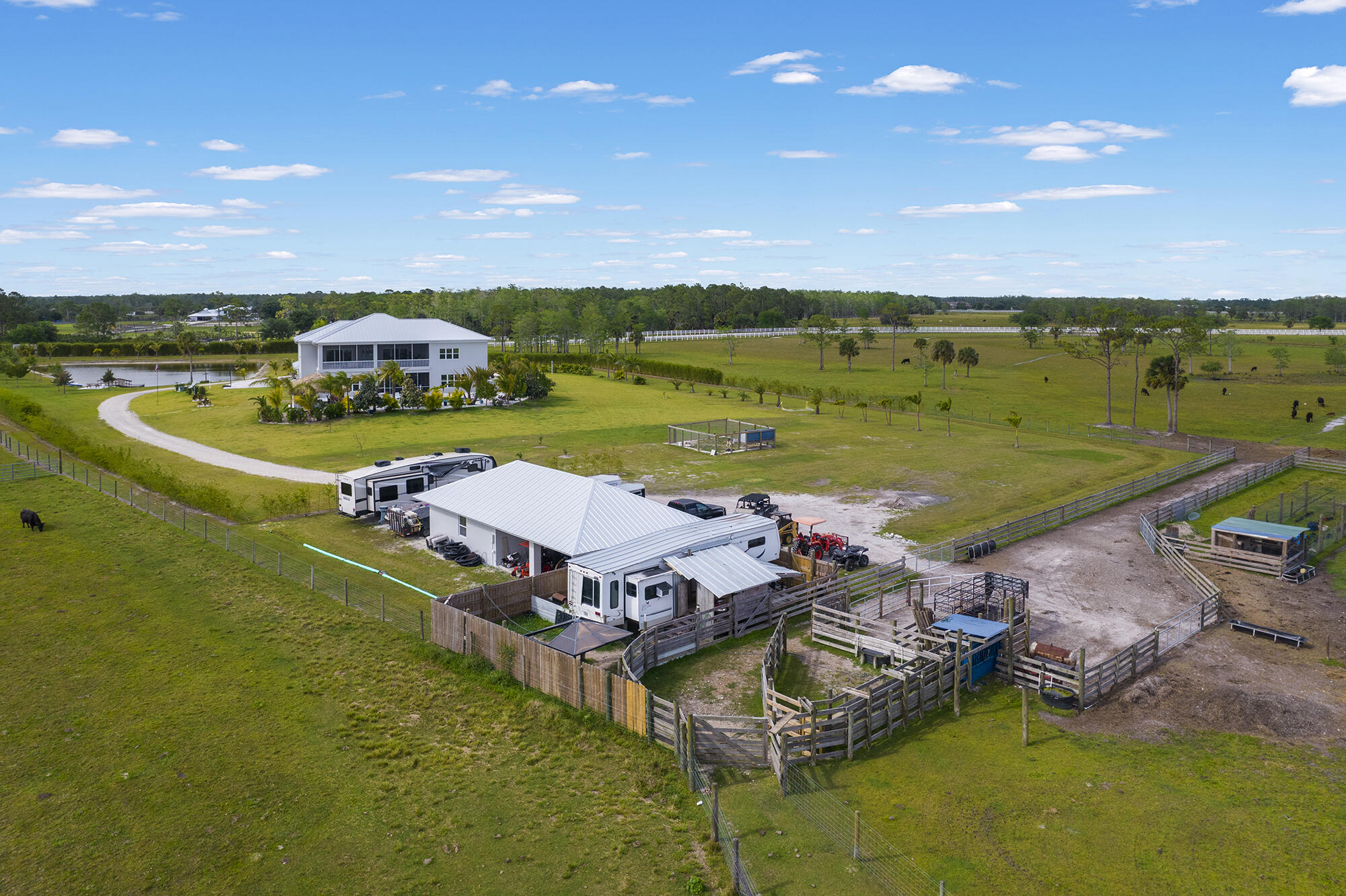 TRAILSIDE - Residential