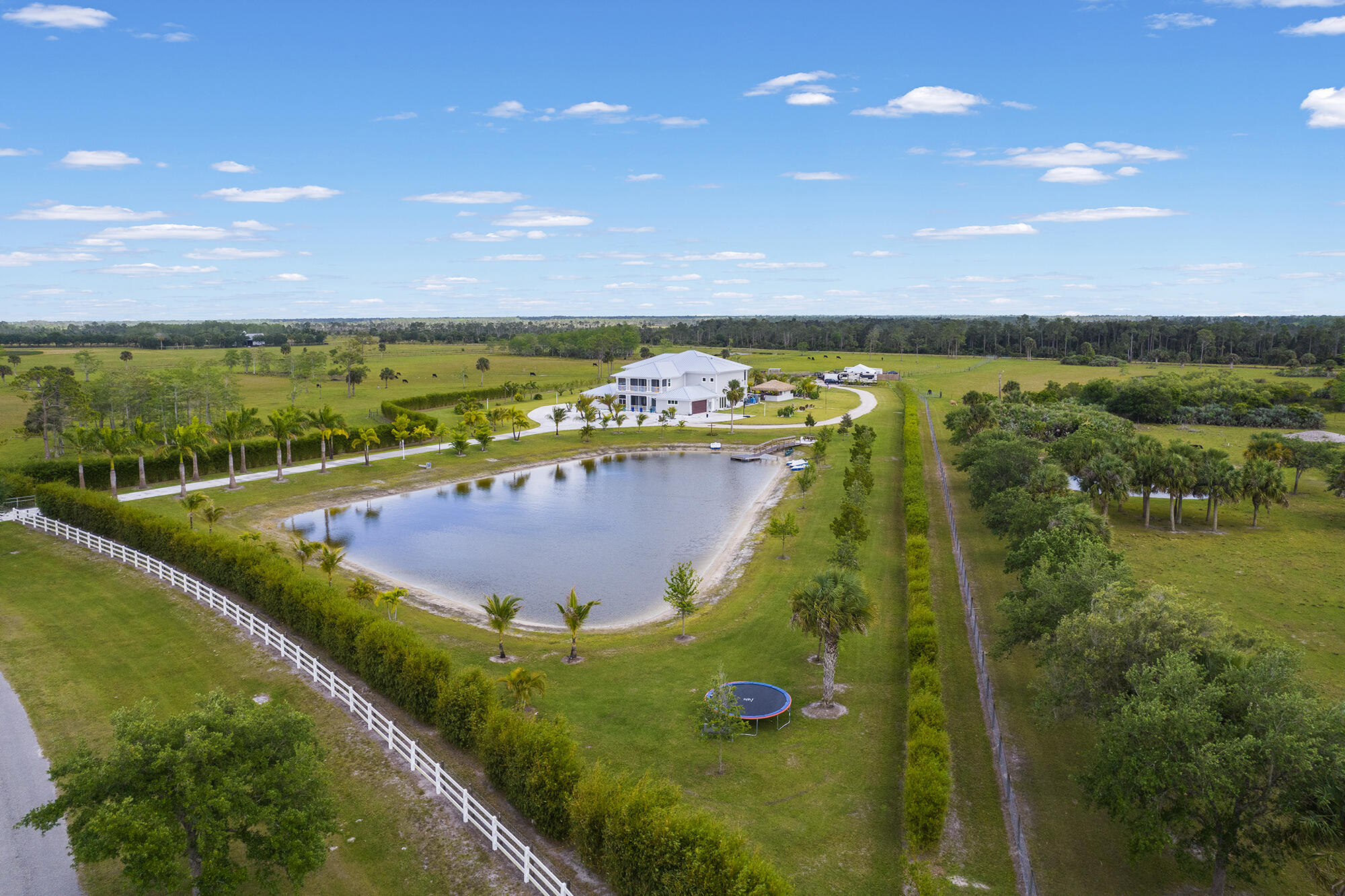 TRAILSIDE - Residential