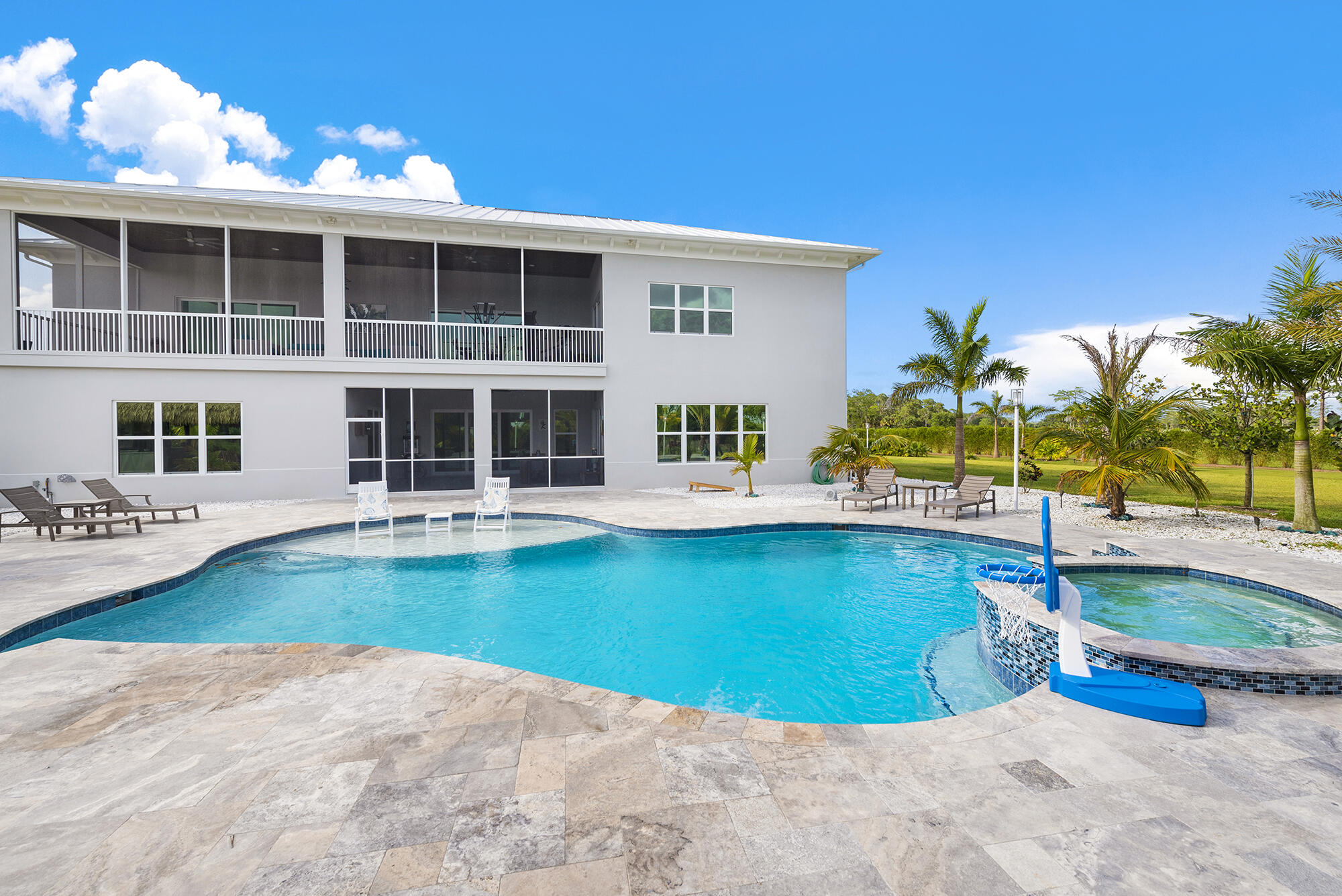 TRAILSIDE - Residential