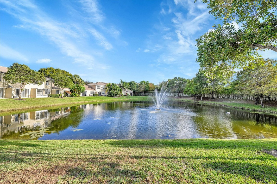 Inverrary Village 94-16 B - Residential