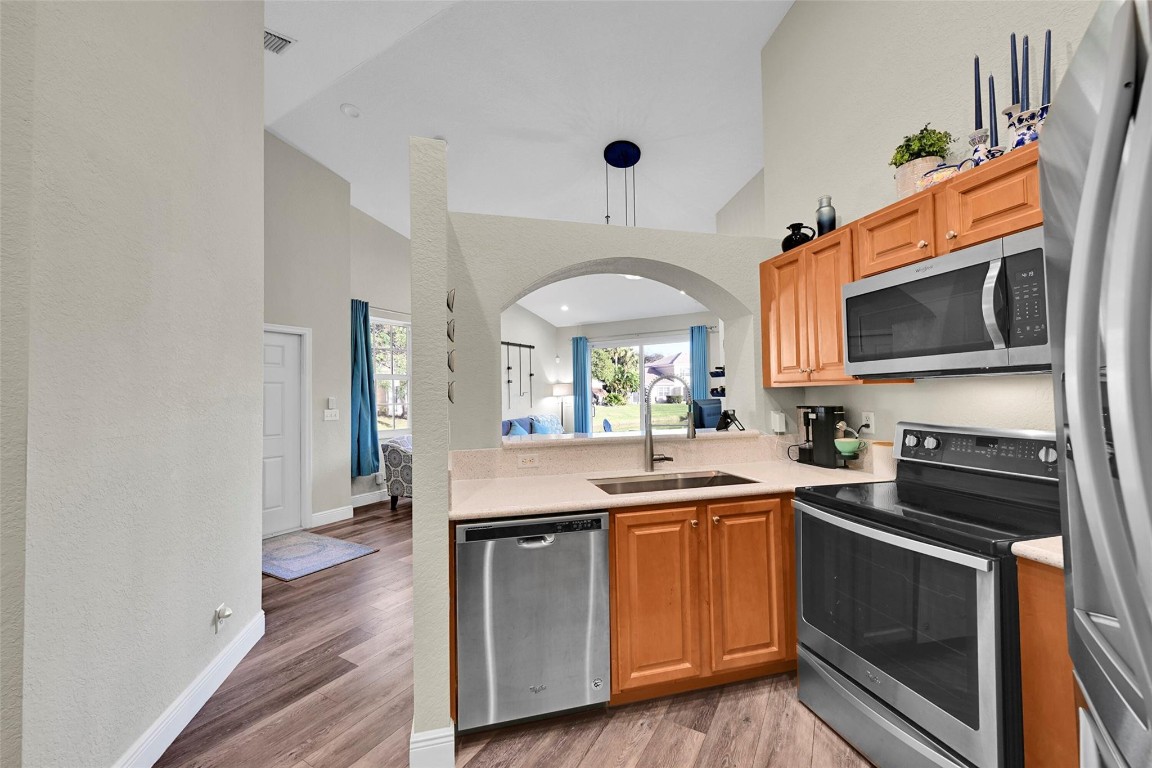 Inverrary Village 94-16 B - Residential