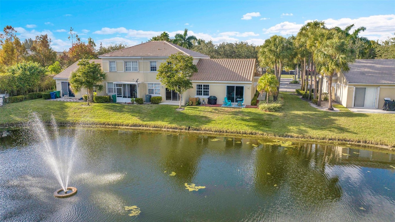 Inverrary Village 94-16 B - Residential