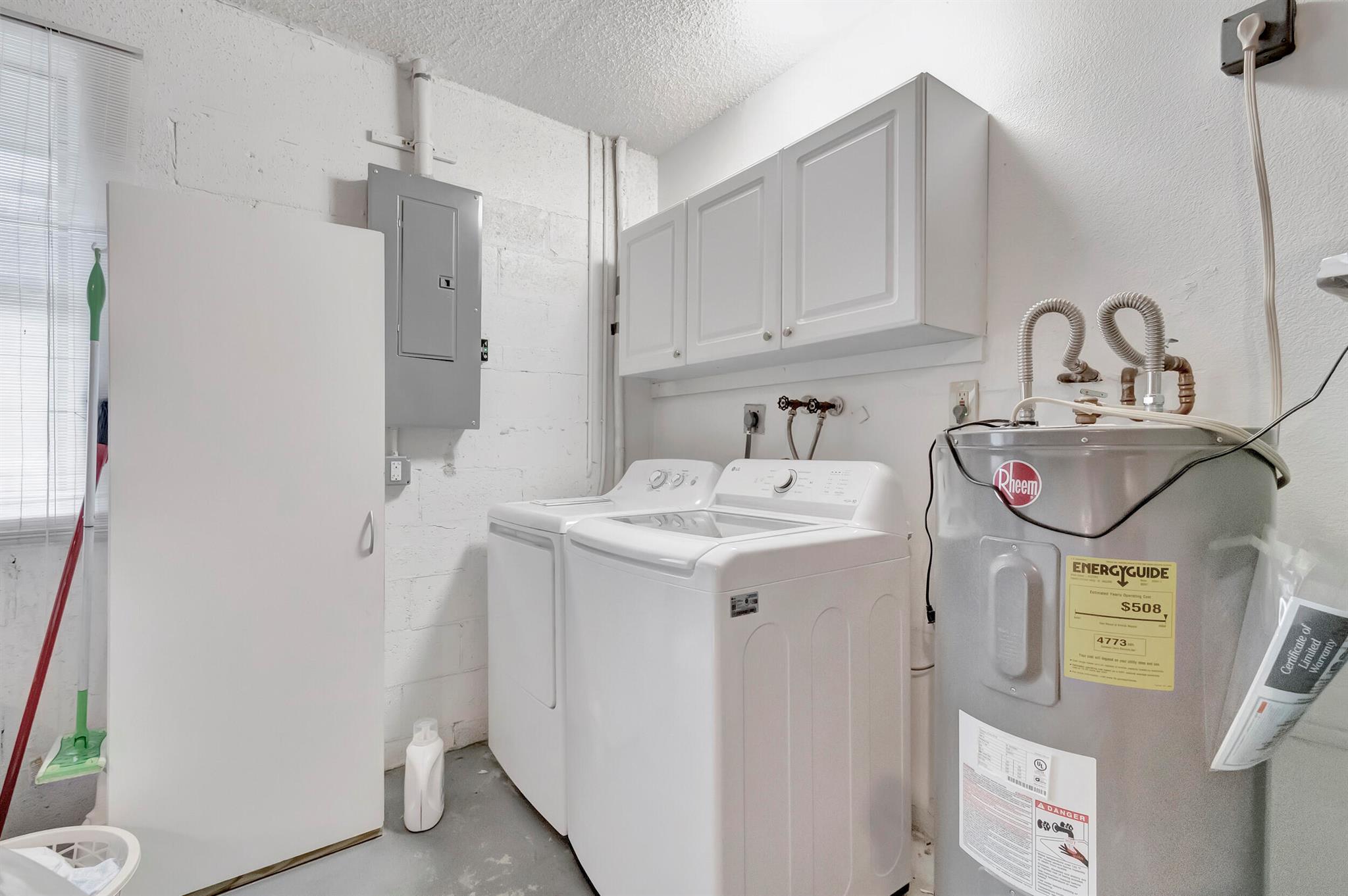 RAINBERRY BAY - Residential