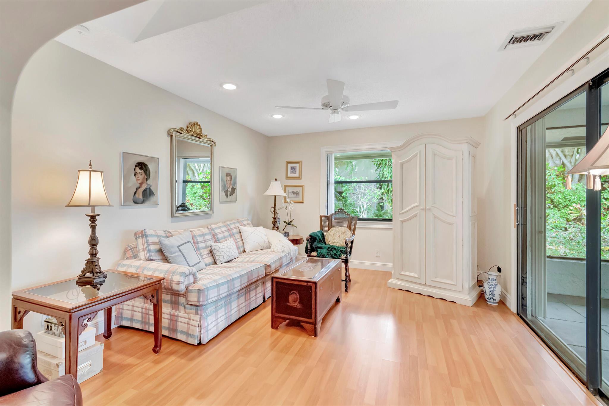 RAINBERRY BAY - Residential