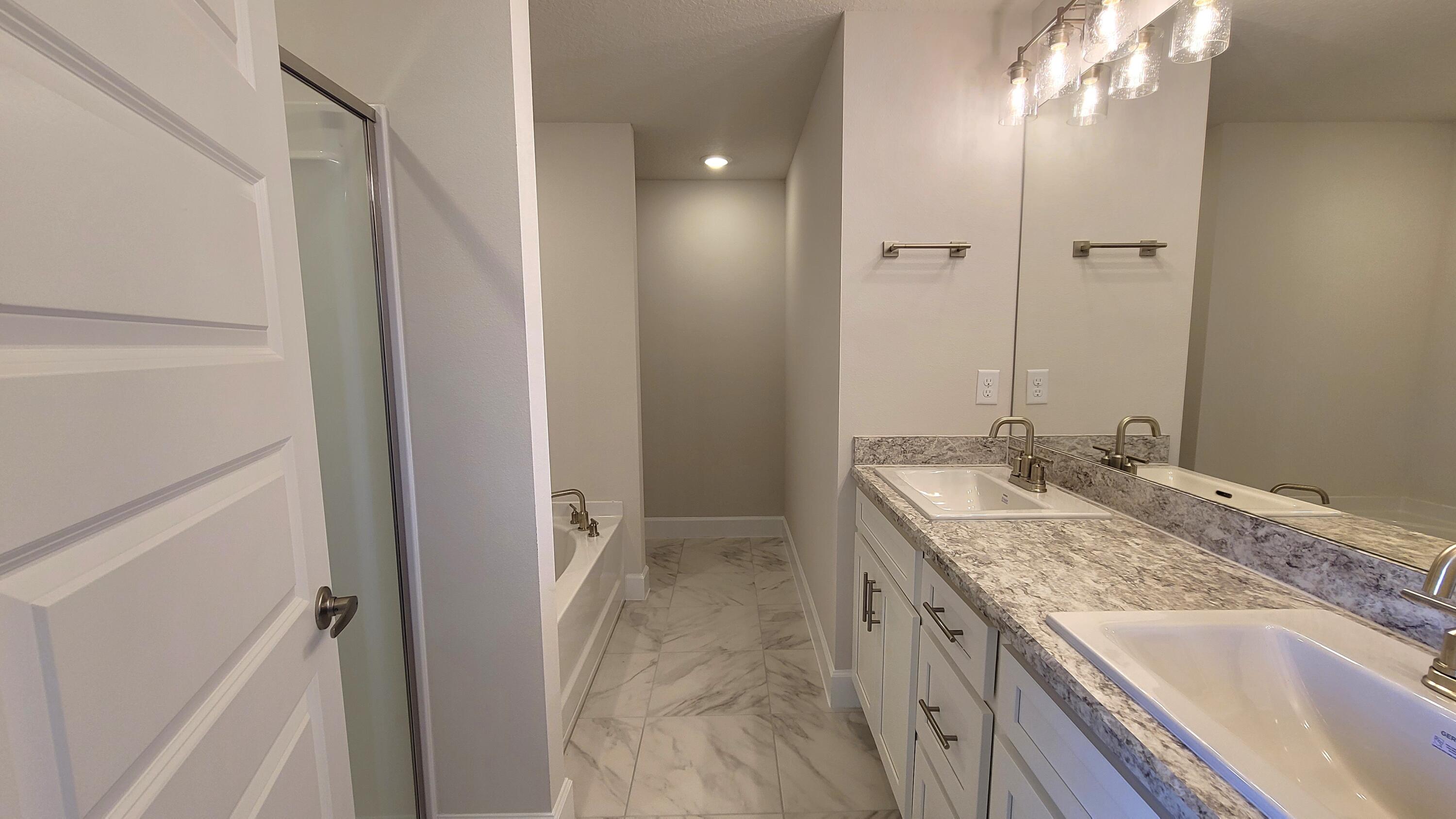 WATERSTONE PHASE THREE - Residential