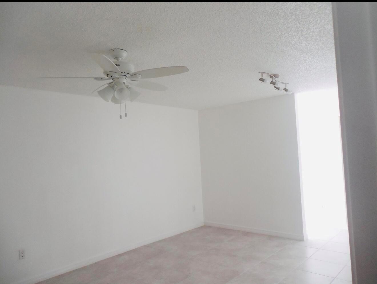 VILLAS OF WINDMILL P - Residential