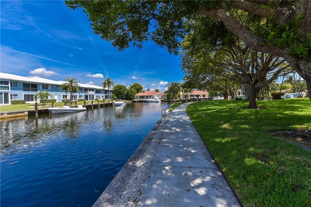 Photo of 775 Jeffery Street #303, Boca Raton, FL 33487 (MLS # F10550587)