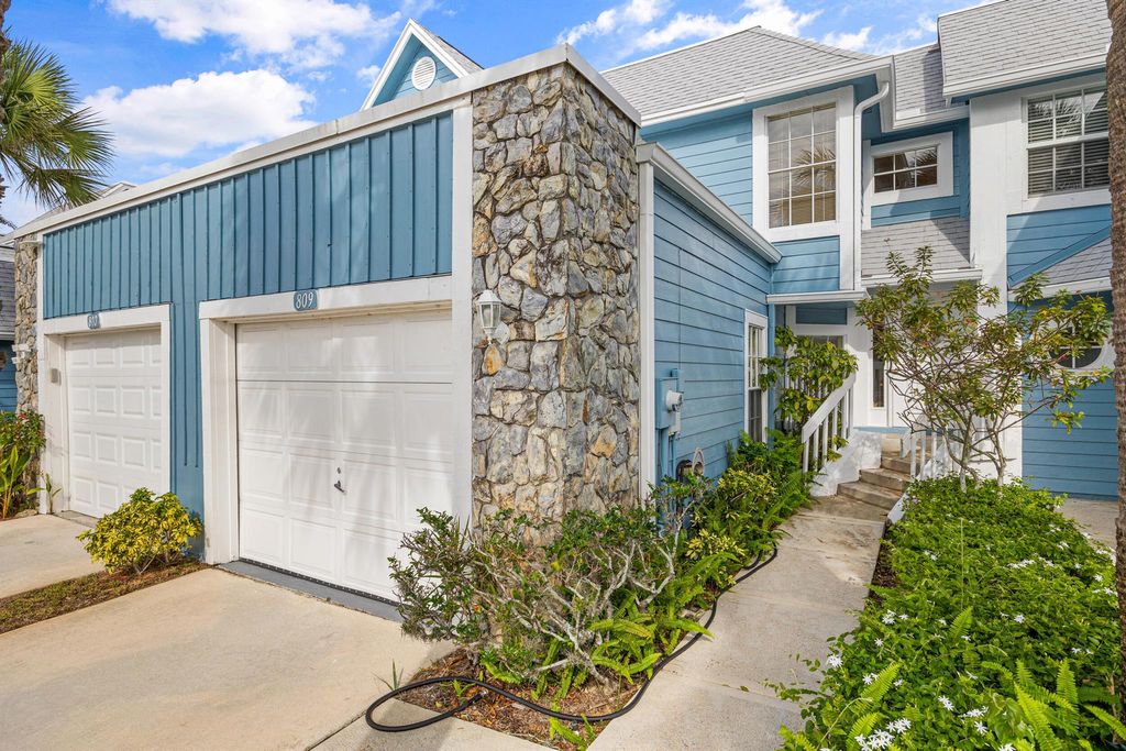 Photo of 809 Ocean Dunes Circle, Jupiter, FL 33477 (MLS # R10951163)