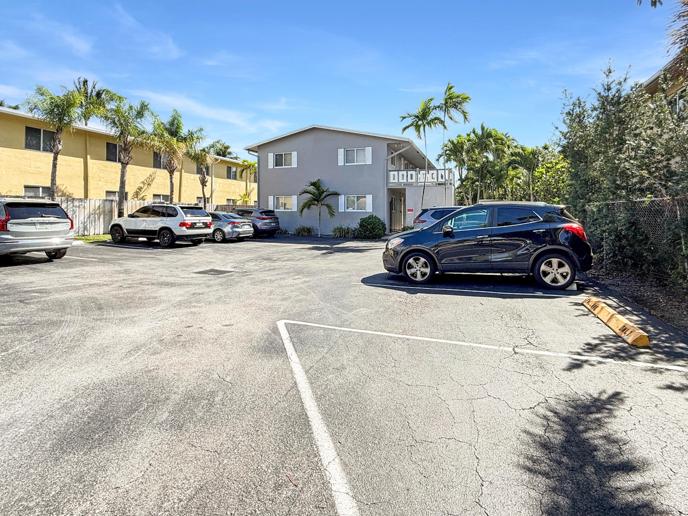 ENCLAVE AT WILTON MANORS - Residential
