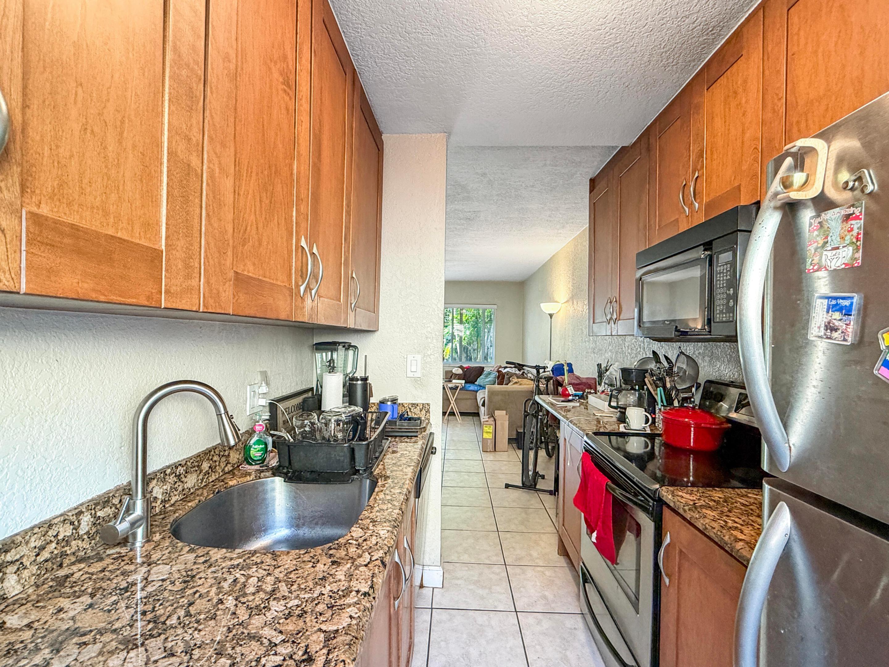 ENCLAVE AT WILTON MANORS - Residential