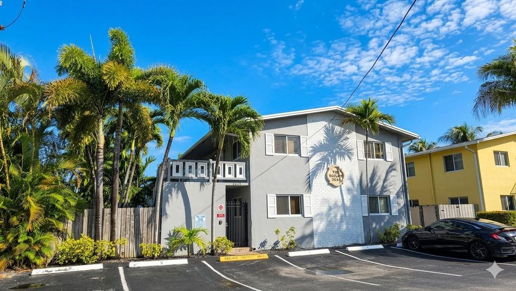 Photo of 2643 NE 8th Avenue #5, Wilton Manors, FL 33334 (MLS # B26003785)