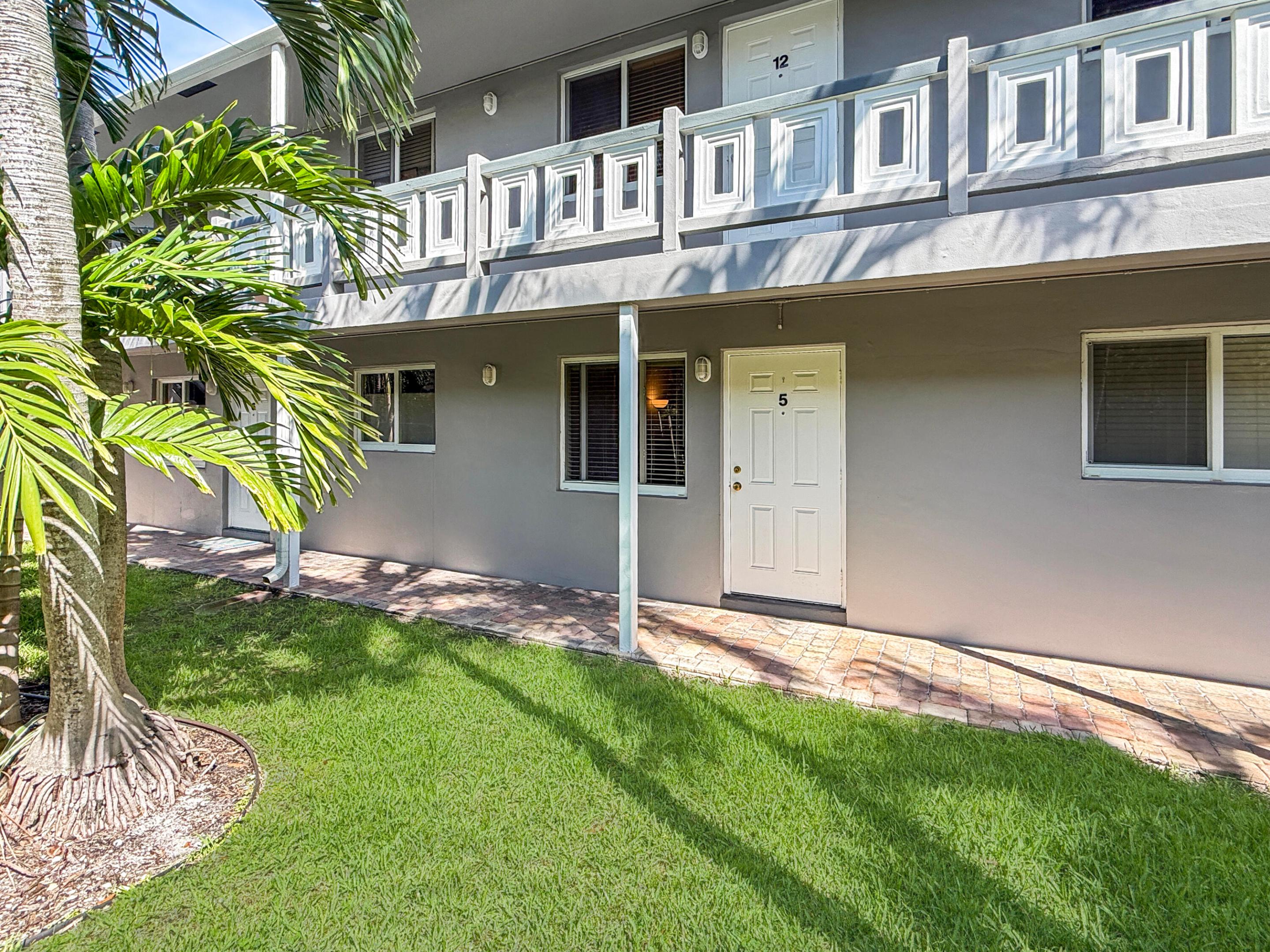 2643 NE 8th Avenue #5