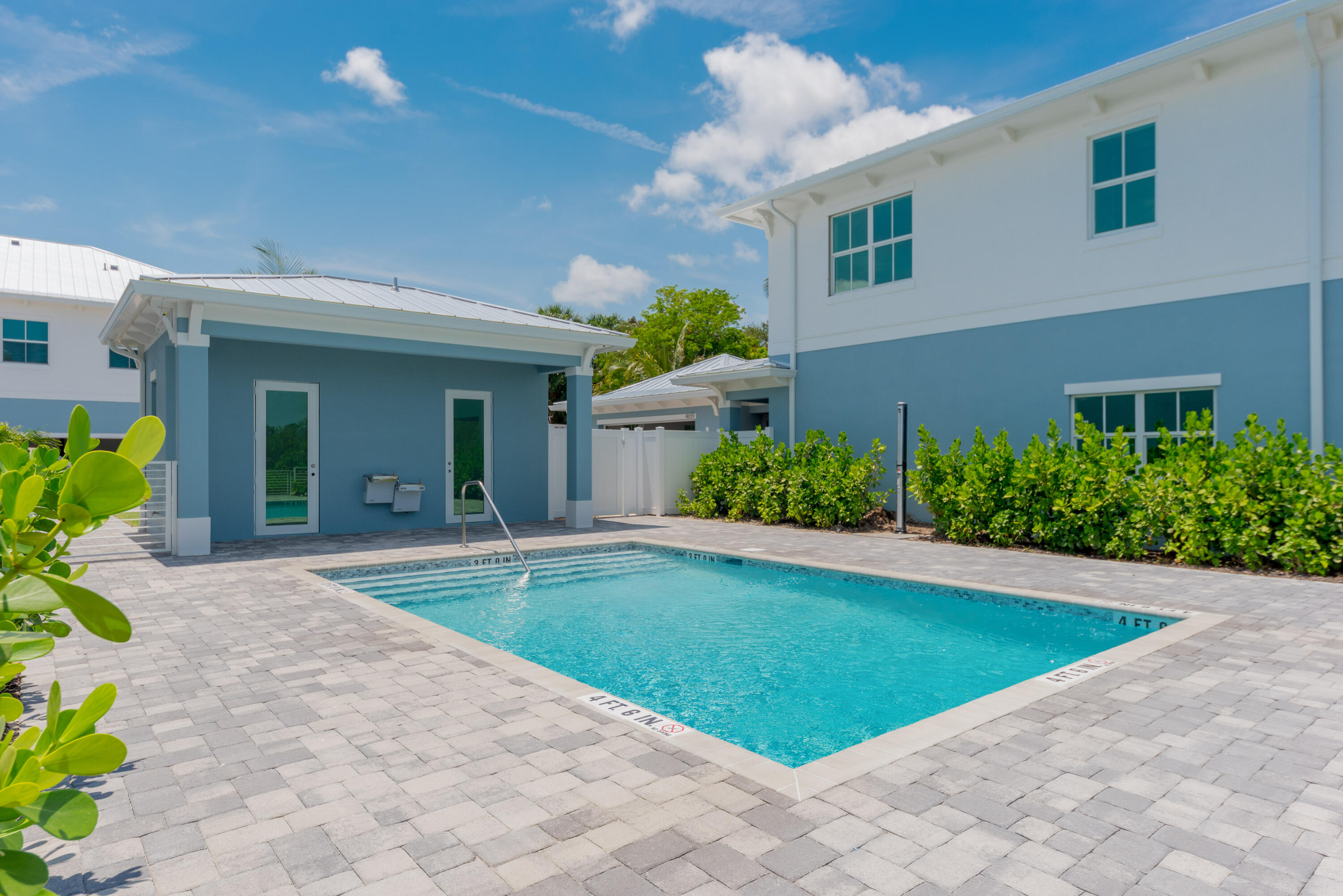 MANATEE ISLES - Residential Lease
