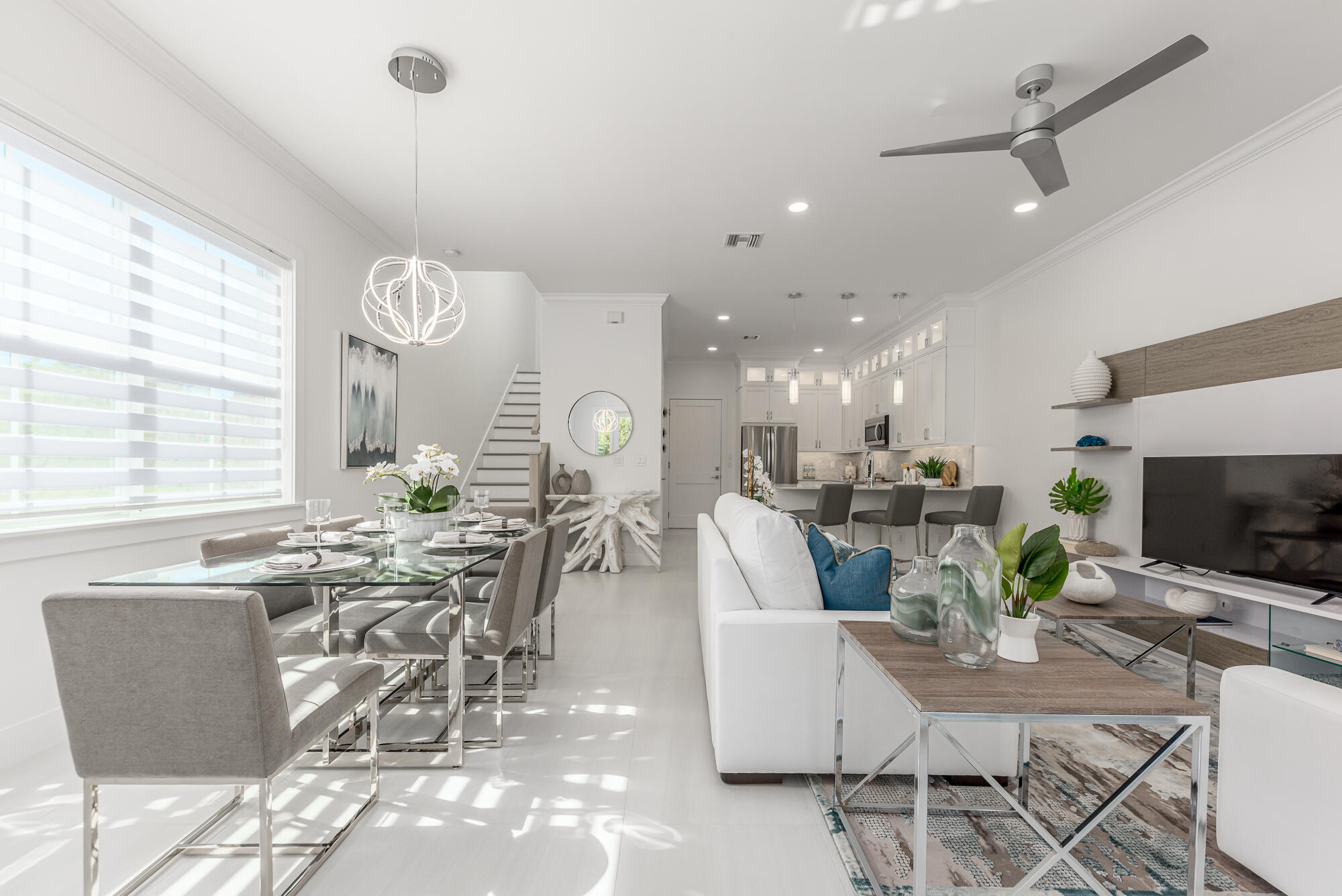 MANATEE ISLES - Residential Lease