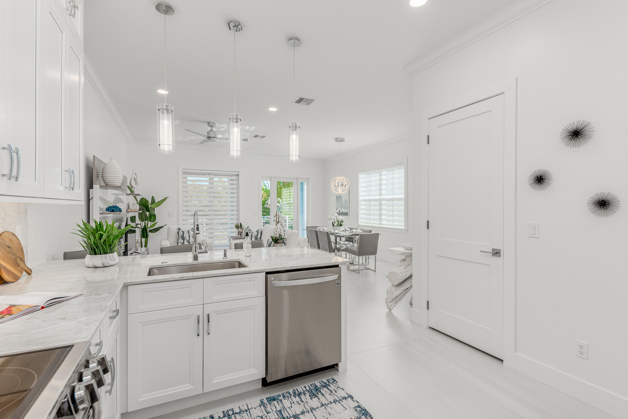 MANATEE ISLES - Residential Lease