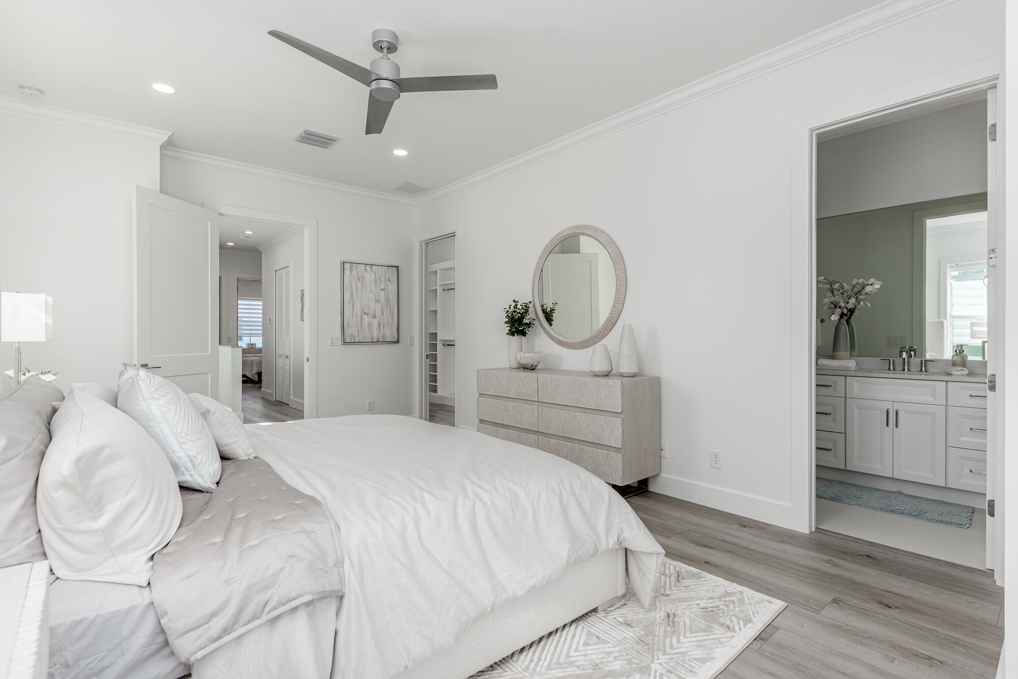 MANATEE ISLES - Residential Lease