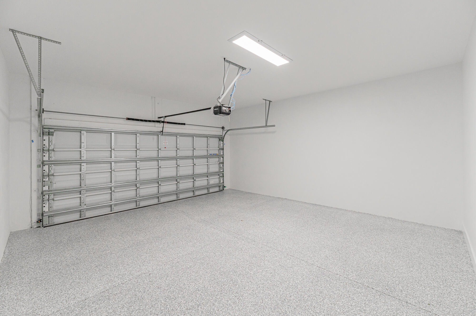 MANATEE ISLES - Residential Lease