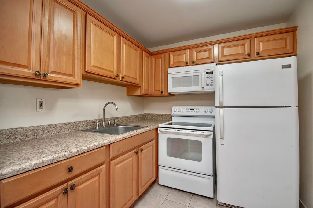 Photo of 197 Andover H, West Palm Beach, FL 33417 (MLS # B26018752)