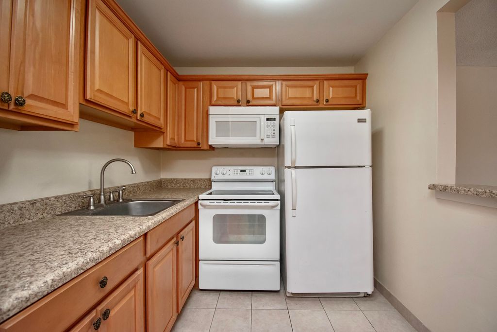 Photo of 197 Andover H, West Palm Beach, FL 33417 (MLS # B26018752)