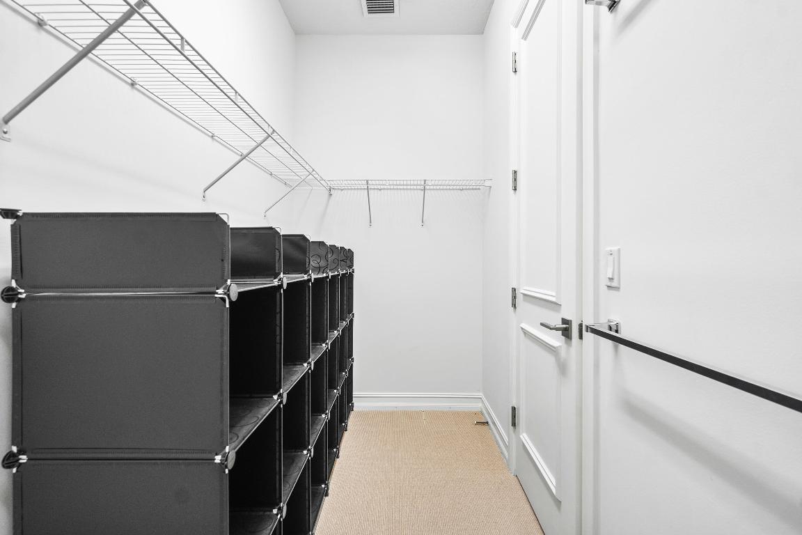 ESTUARY - Residential Lease