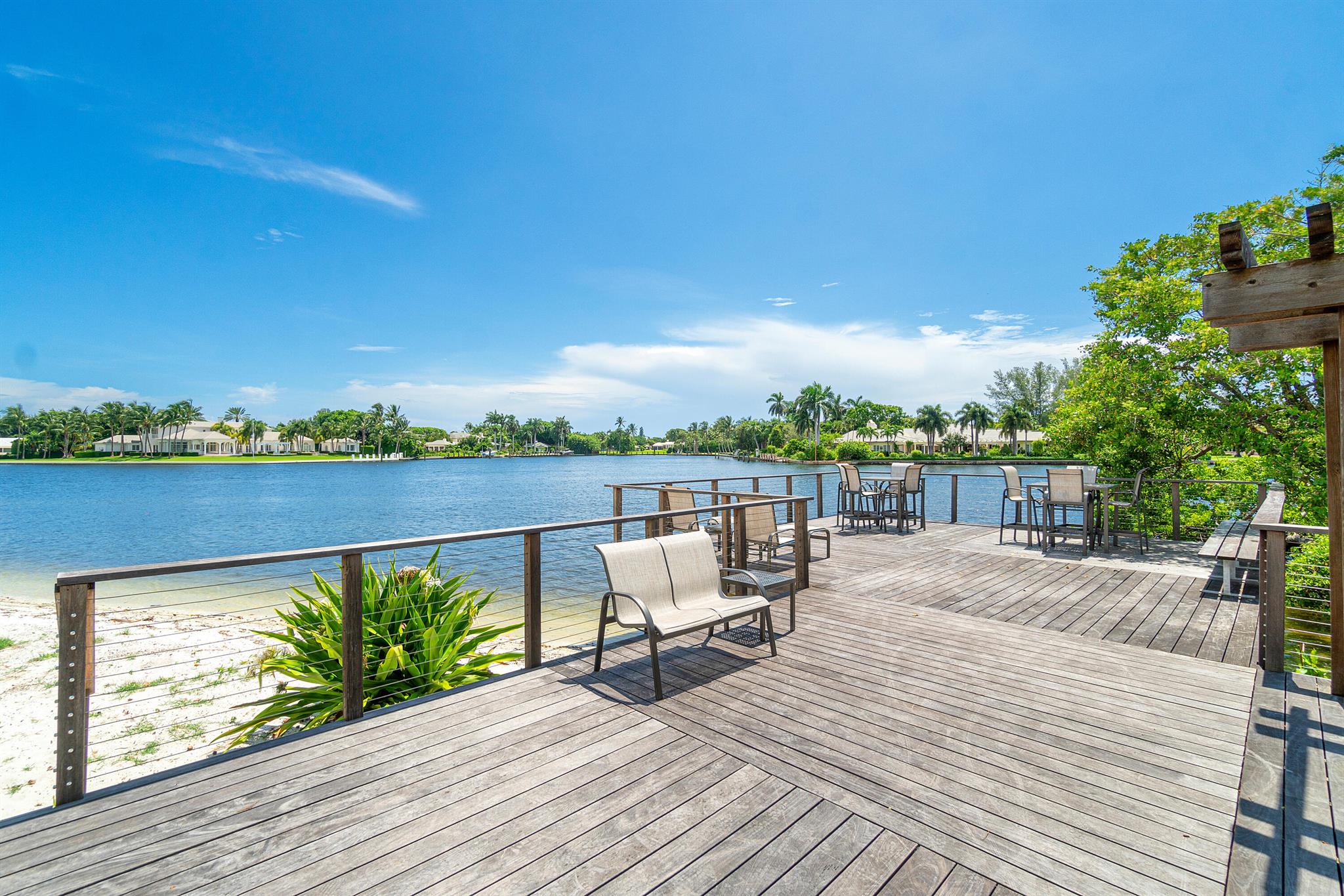 ESTUARY - Residential Lease