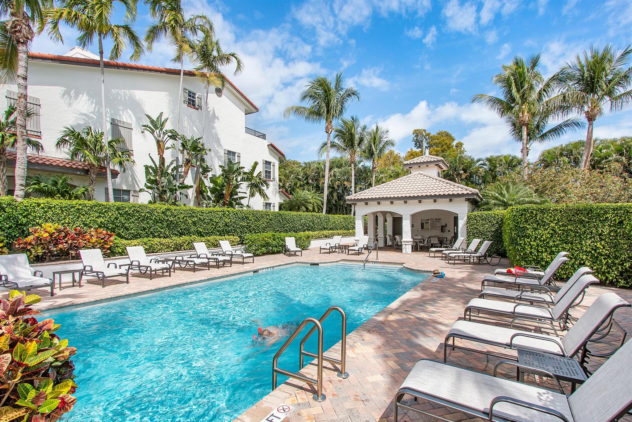 ESTUARY - Residential Lease