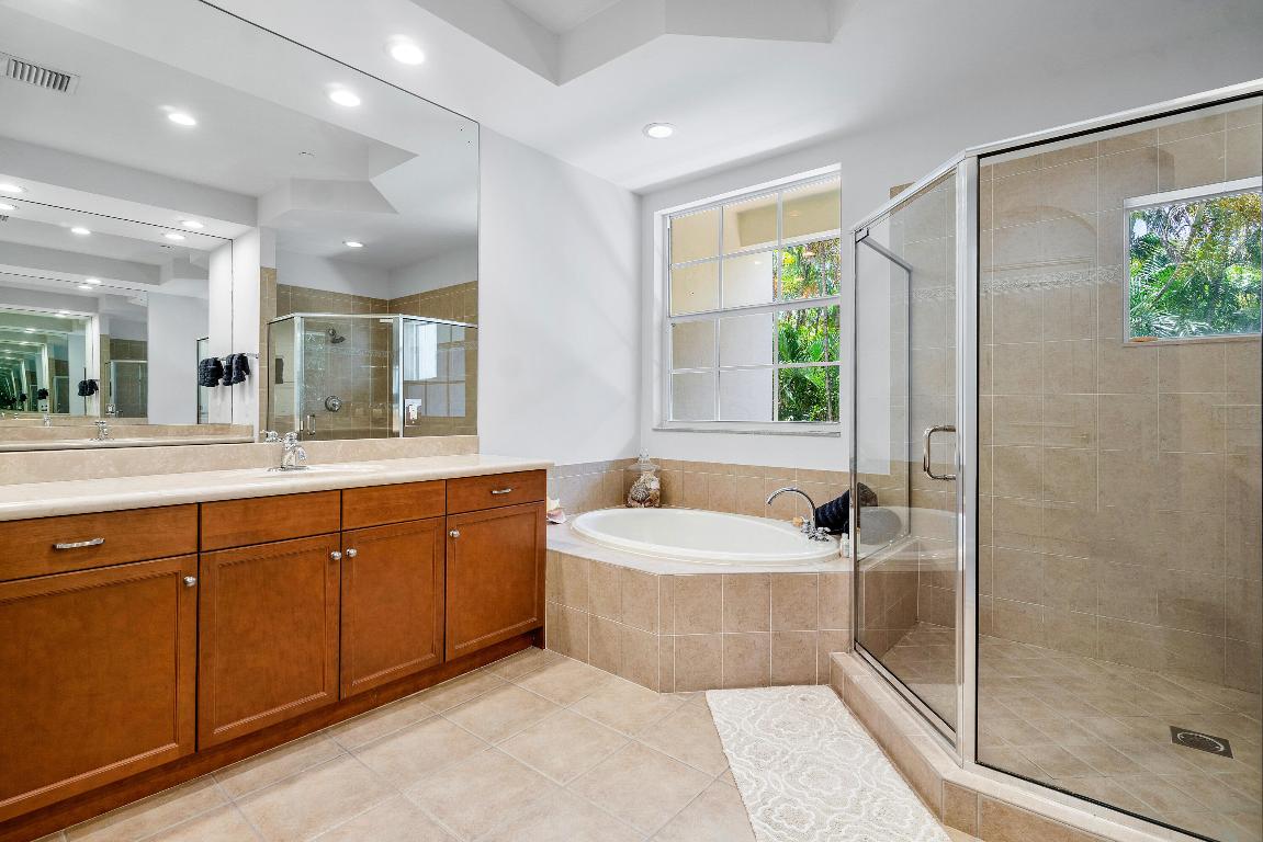 ESTUARY - Residential Lease