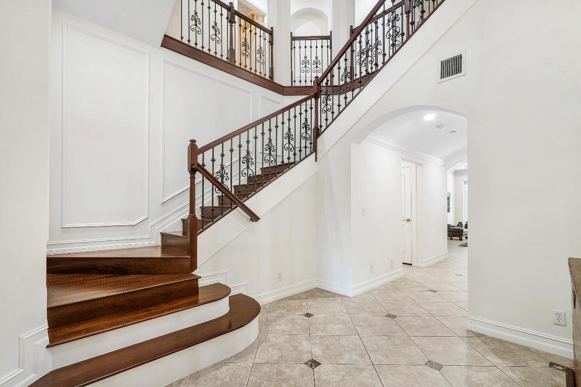 ESTUARY - Residential Lease