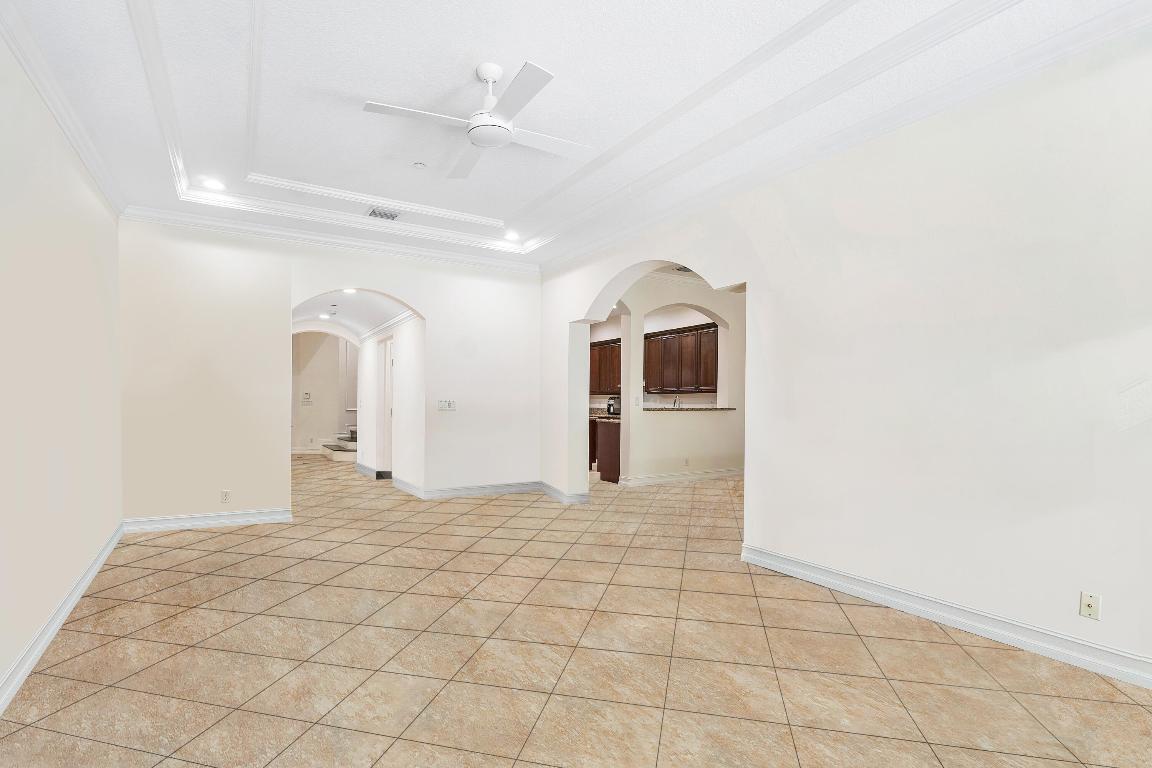 ESTUARY - Residential Lease