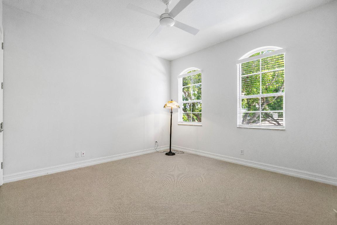 ESTUARY - Residential Lease