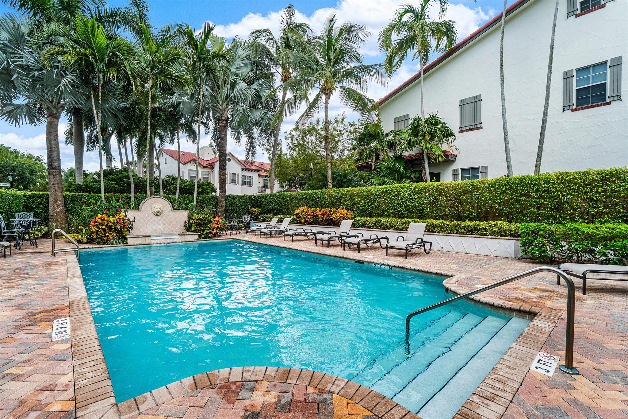 ESTUARY - Residential Lease