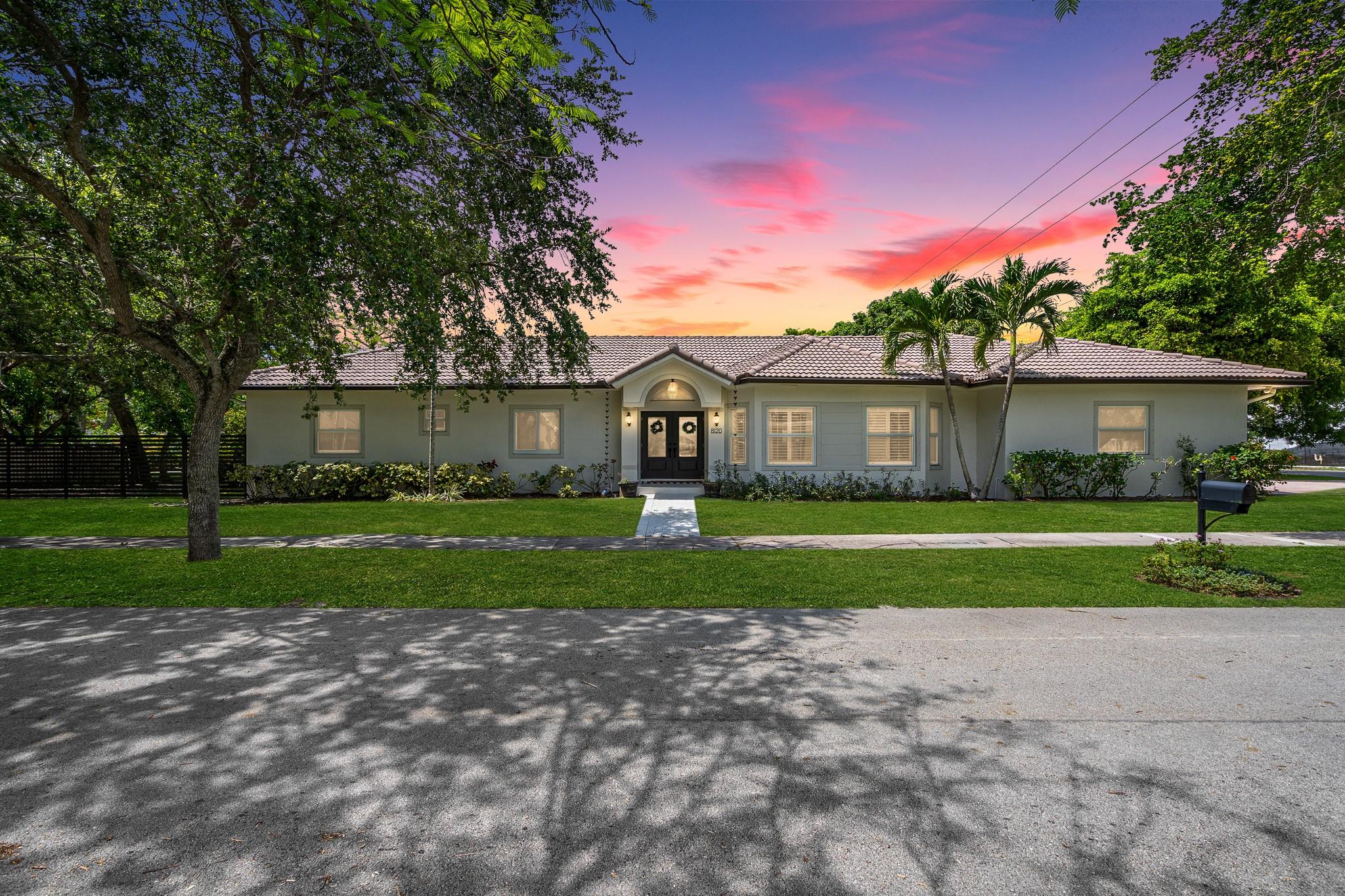 View Miami, FL 33156 house