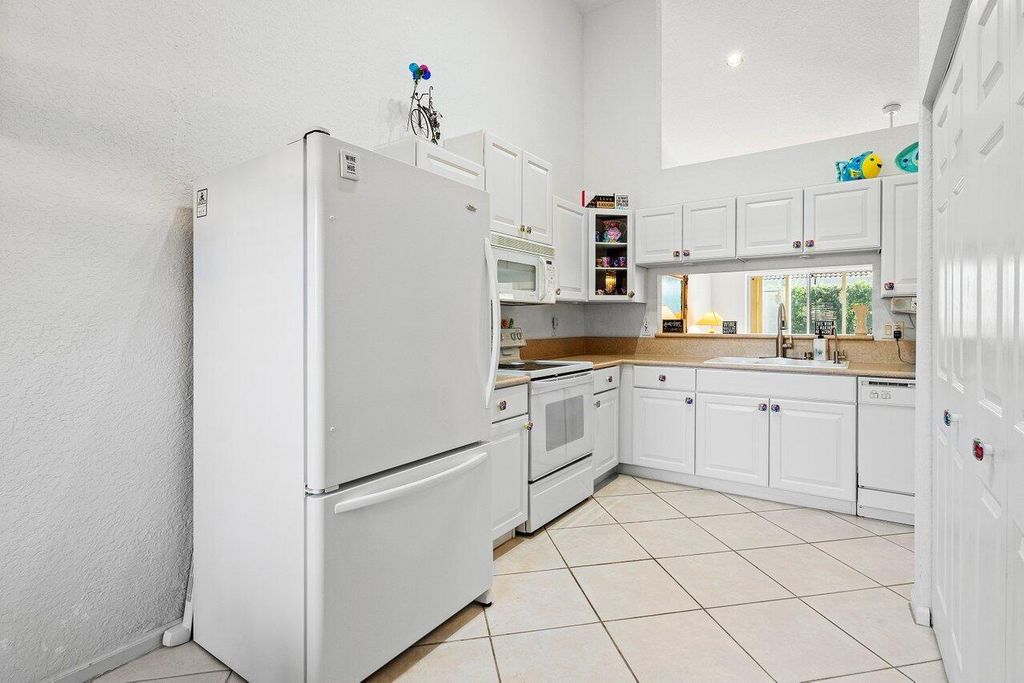 Photo of 8398 Via Serena, Boca Raton, FL 33433 (MLS # R11050885)